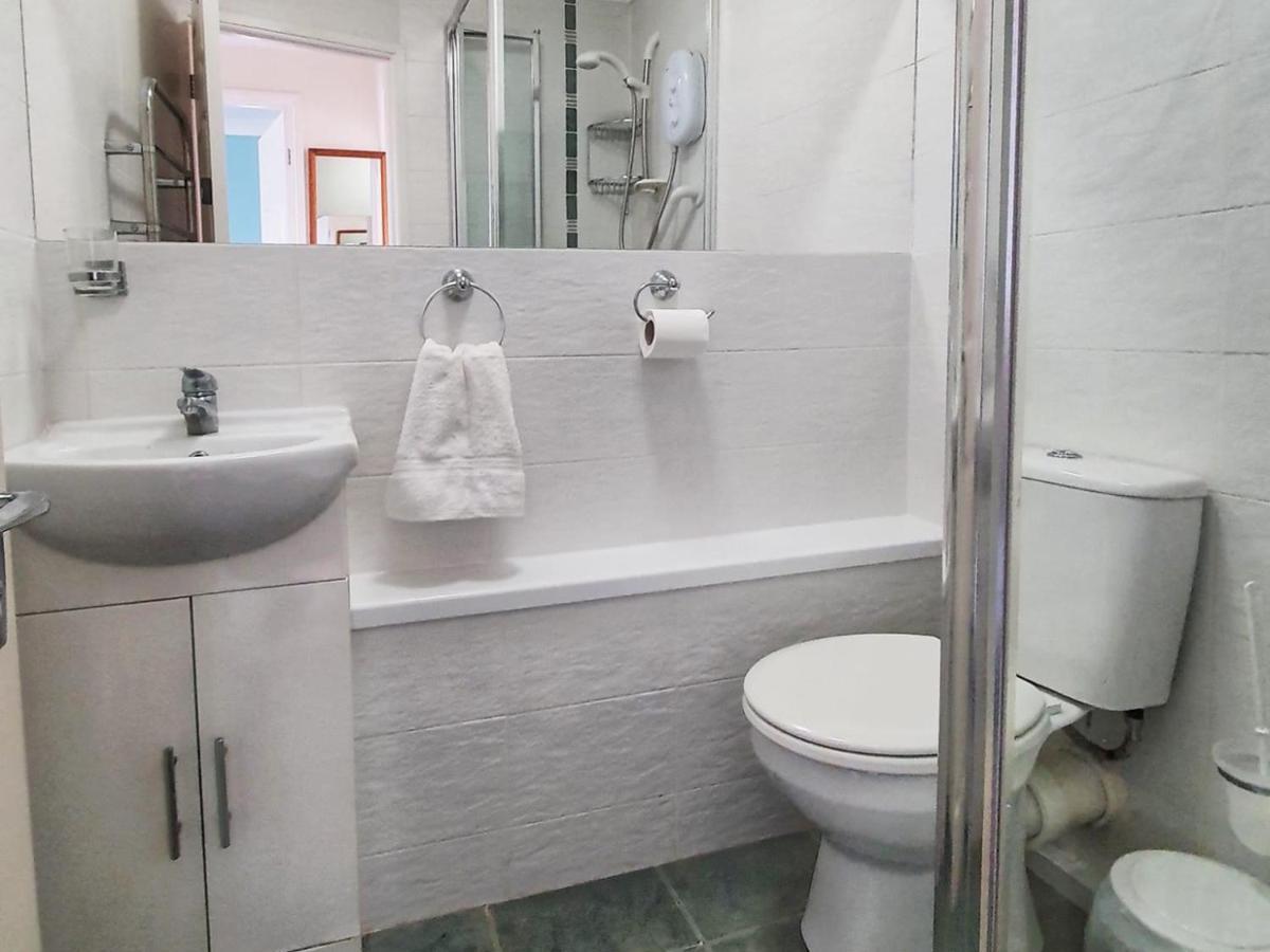 Dart Haven - Cheerful Holiday Bungalow In Galmpton Εξωτερικό φωτογραφία